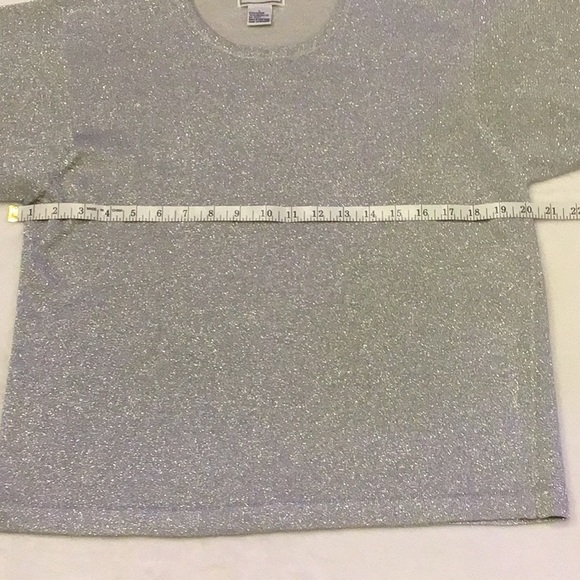 K.D Cray Holiday ladies top, size large, color silver, slightly used - Picture 4 of 4